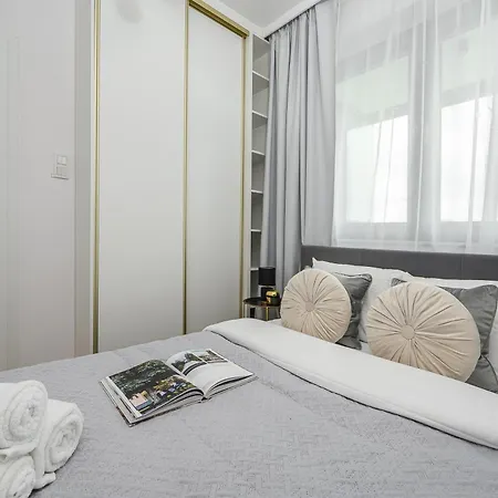 Lumina I Design 2-3br With Parking I Balconies Apartamento Varsóvia